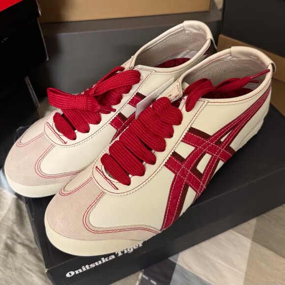 Onitsuka Tiger Men's Red and White Trainers - Picture 1 of 6